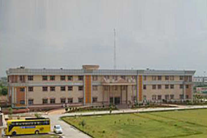https://cache.careers360.mobi/media/colleges/social-media/media-gallery/27698/2020/3/6/Campus View of Footwear Design and Development Institute Rohtak_Campus-View.png